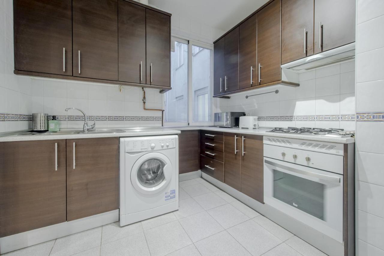 Centrico Apt Para 7P En La Latina/Centro Madrid Kültér fotó