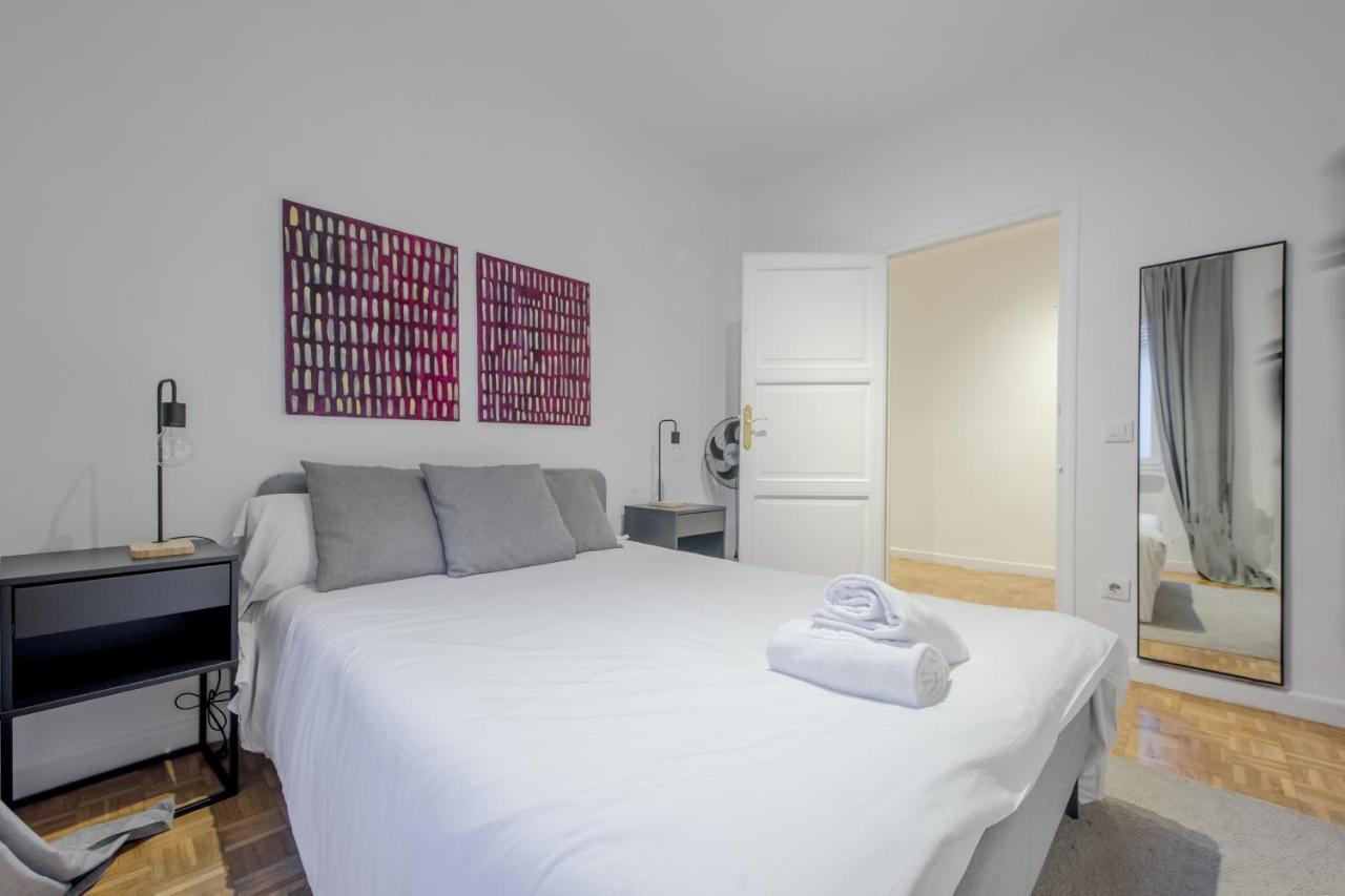 Centrico Apt Para 7P En La Latina/Centro Madrid Kültér fotó