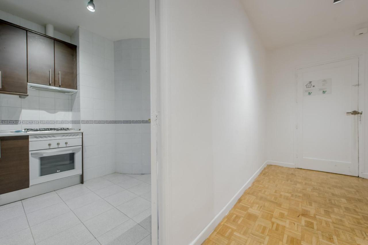 Centrico Apt Para 7P En La Latina/Centro Madrid Kültér fotó